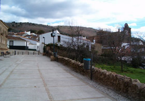 Lado del Monumento (Paseo mar&iacute;timo)
