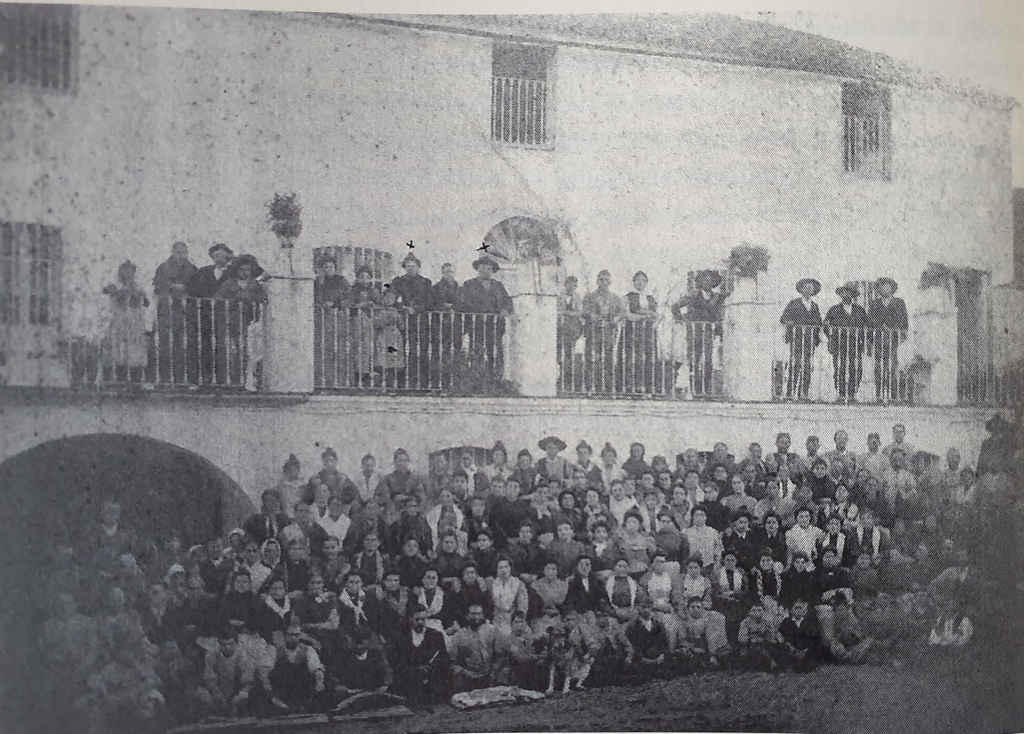La plantilla del matadero en Castaño