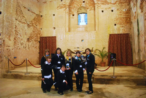 Las azafatas voluntarias de Castaño del Robledo